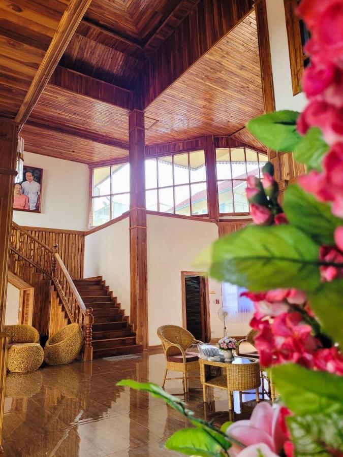 Kum-Chan House Hotel Нан Екстериор снимка