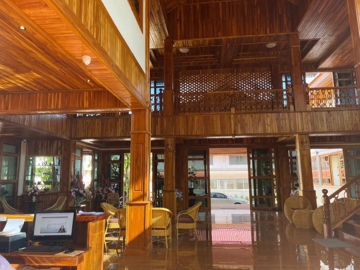 Kum-Chan House Hotel Нан Екстериор снимка